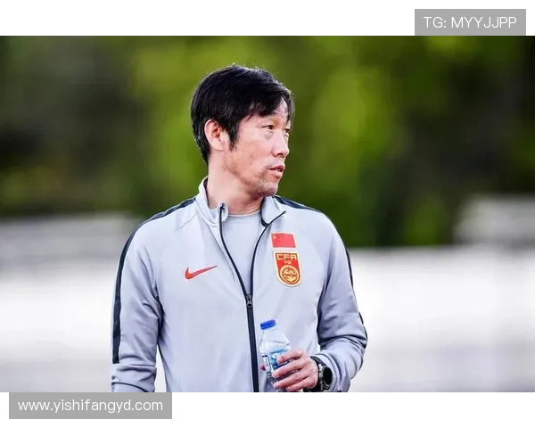 中国足球新征程开启 国足新帅亮相力争2026世界杯出线