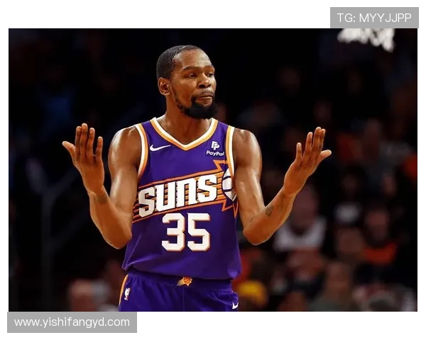 菲尼克斯太阳队重燃冠军梦想布克与杜兰特携手冲击总冠军荣耀 菲尼克斯太阳队重燃冠军梦想布克与杜兰特携手冲击总冠军荣耀