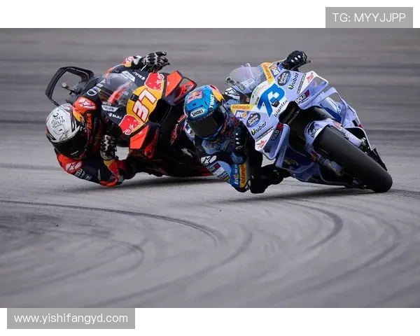 MotoGP赛季最新动态:顶级车手激烈对决 新技术与改装推动比赛进程